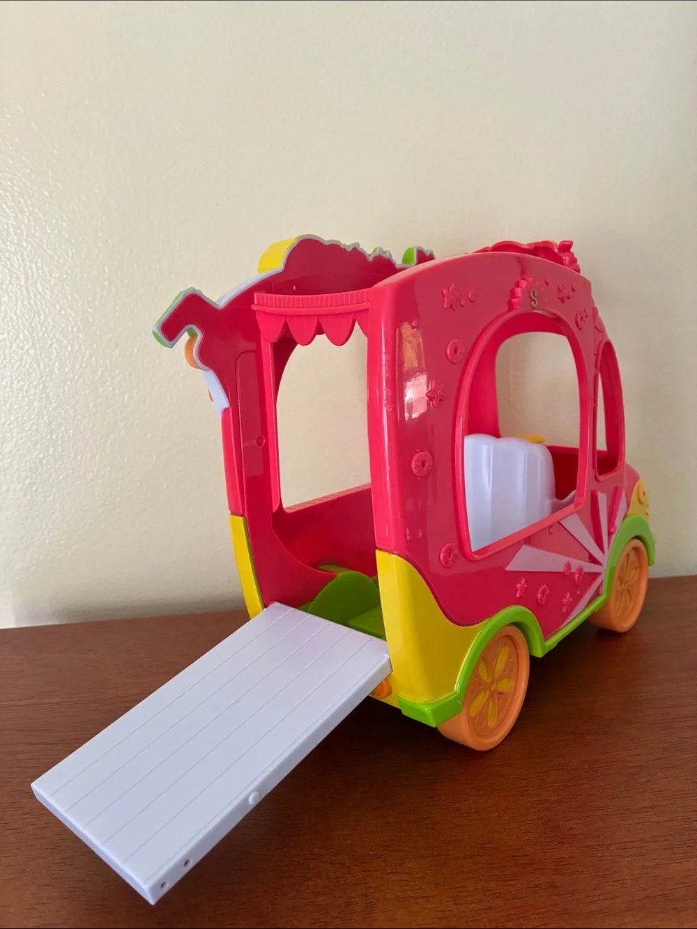 Shopkins Shoppies Groovy Smoothie Juice Truck